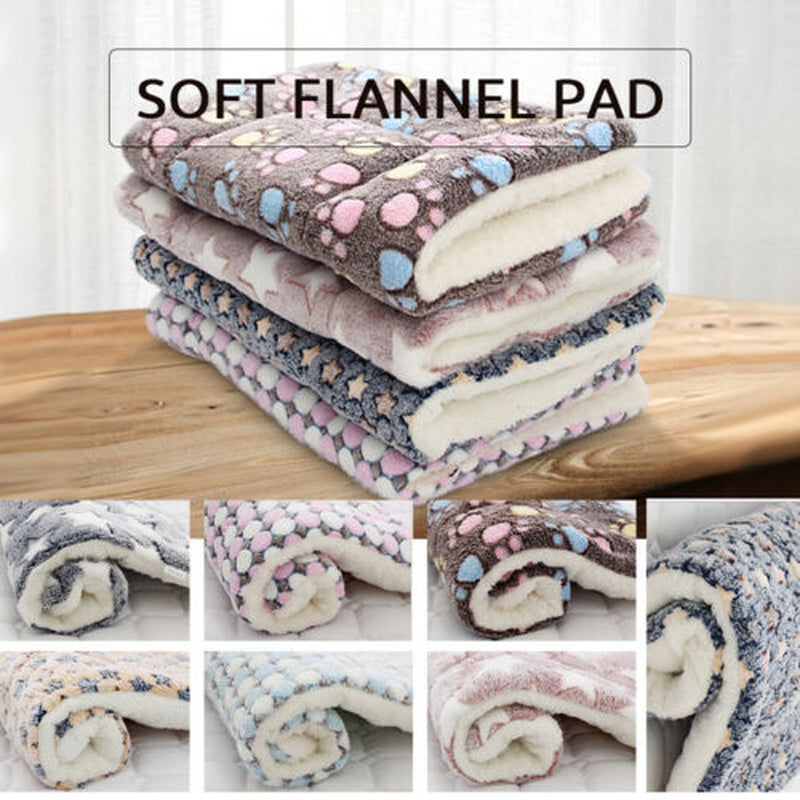 Cozy Fleece Pet Blanket Pad - Soft Thermal Bed for Cats and Dogs