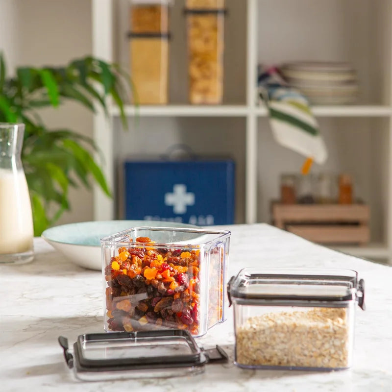 Food Storage - Set of 5 Containers and 5 Lids