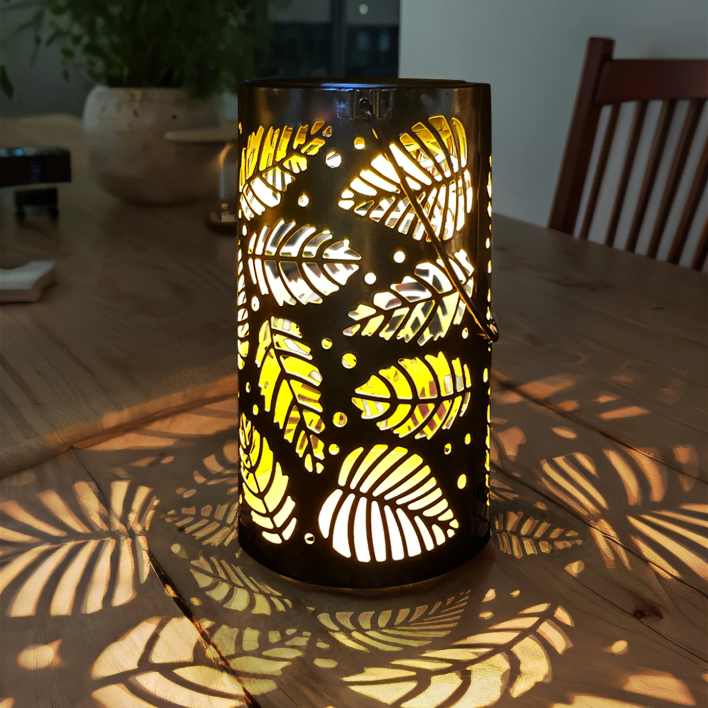 Solar Lantern for Outdoor Hanging/Standing Garden Decor