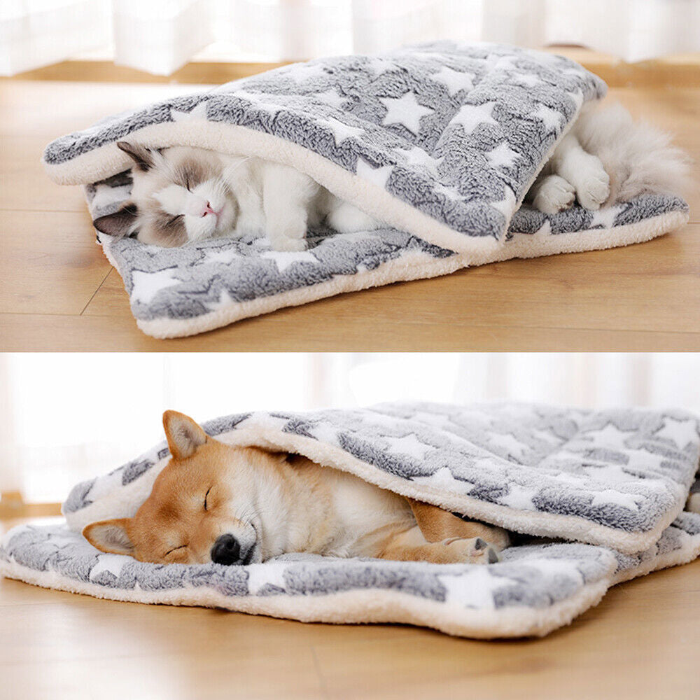 Cozy Fleece Pet Blanket Pad - Soft Thermal Bed for Cats and Dogs