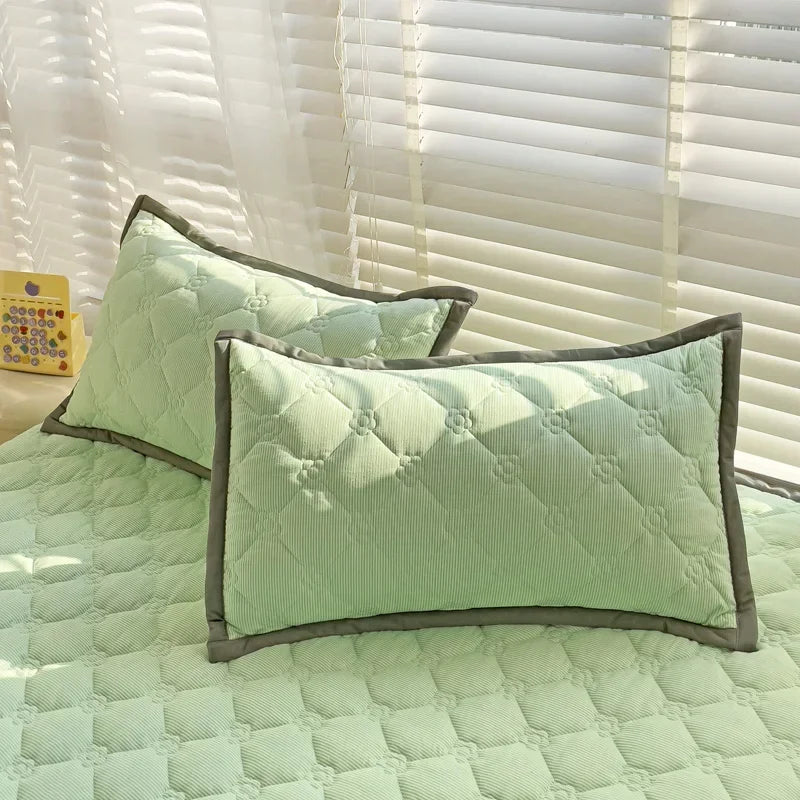 Quilted Bedspread Plaid Style Bed - Linen