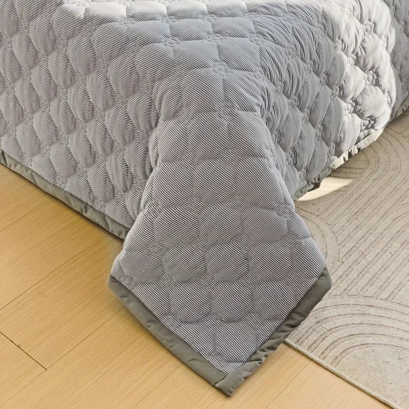 Quilted Bedspread Plaid Style Bed - Linen