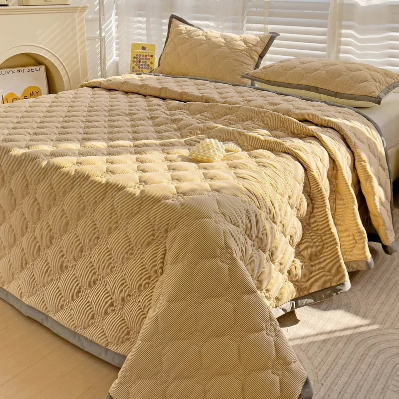 Quilted Bedspread Plaid Style Bed - Linen