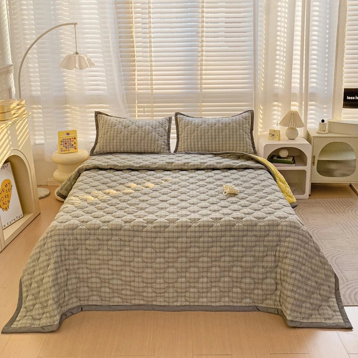 Quilted Bedspread Plaid Style Bed - Linen