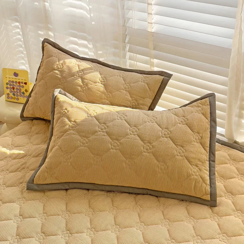 Quilted Bedspread Plaid Style Bed - Linen