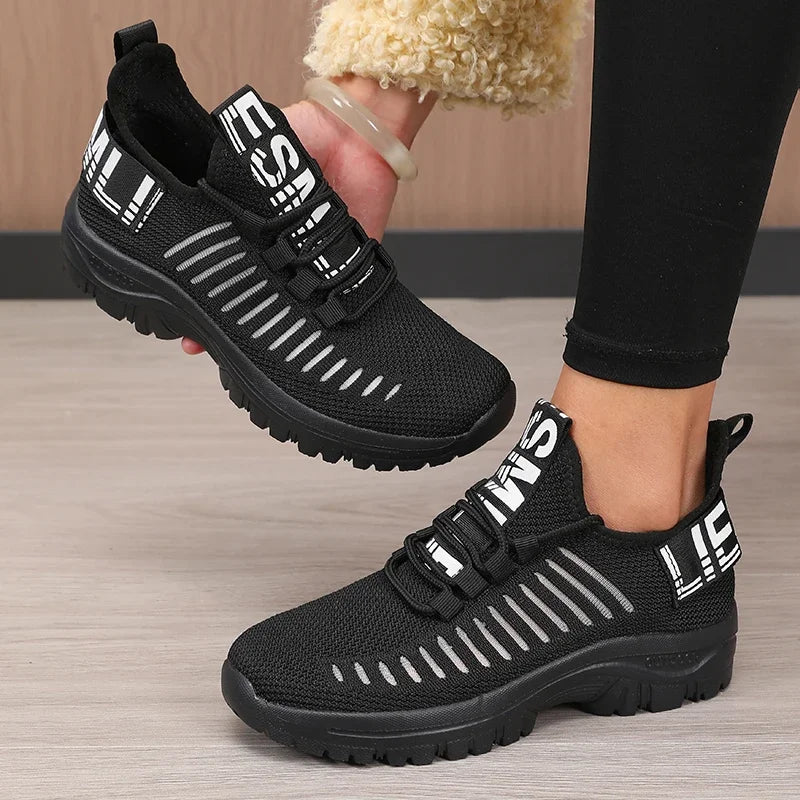 2025 Fashion Mesh Running Shoes Men Women Breathable Lightweight Cushioned Sole Sports Gym Outdoor Training Sneakers Quick Dry
