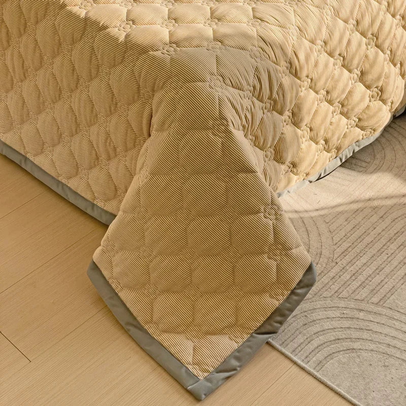 Quilted Bedspread Plaid Style Bed - Linen