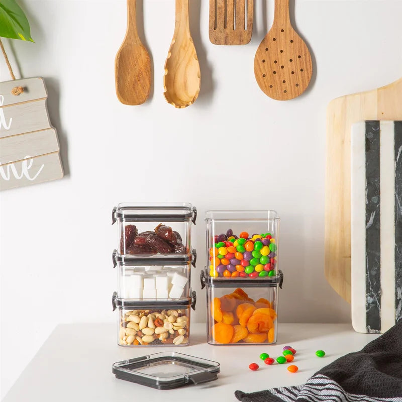 Food Storage - Set of 5 Containers and 5 Lids