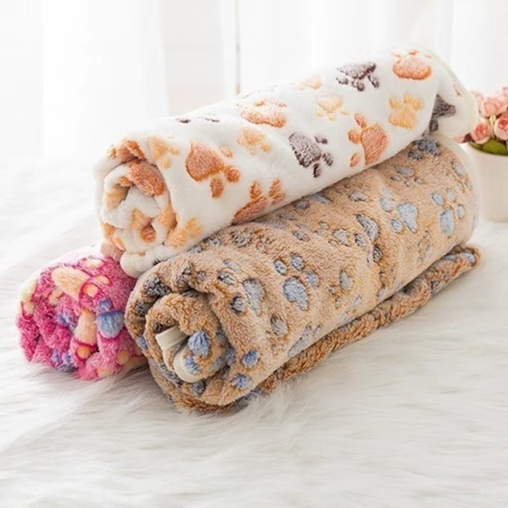 Cozy Cartoon Pet Blanket - Soft, Fluffy, and Warm Mat for Cats and Dogs